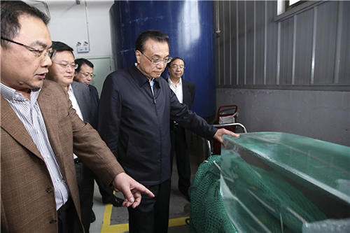 Premier visits Institute of Crystal Materials Shandong University